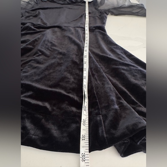 NWT | Astr | Velvet Sheer Puff Sleeve Dress | Sz L - Picture 12 of 12
